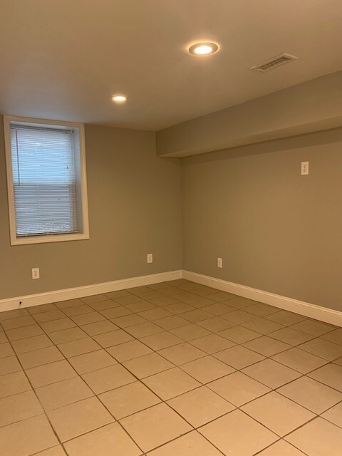 Building Photo - 4703 Sunset Ave