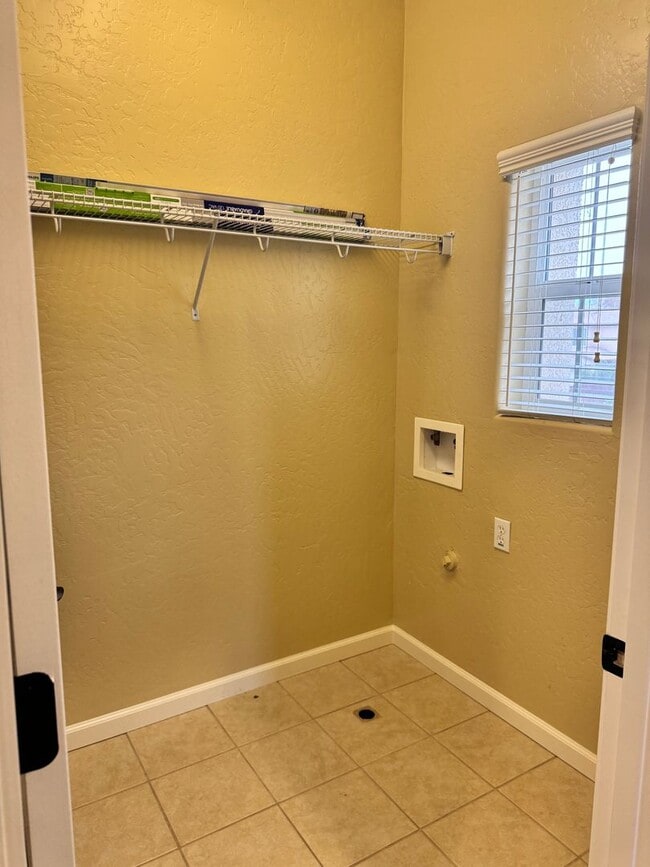 Building Photo - MOVE IN READY!! 3 BEDROOM 2 1/2 BATH HOME FOR RENT IN VILLAS AT COPPER VALLEY