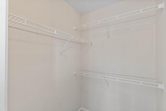 Building Photo - 183 Swaying Pine Ct