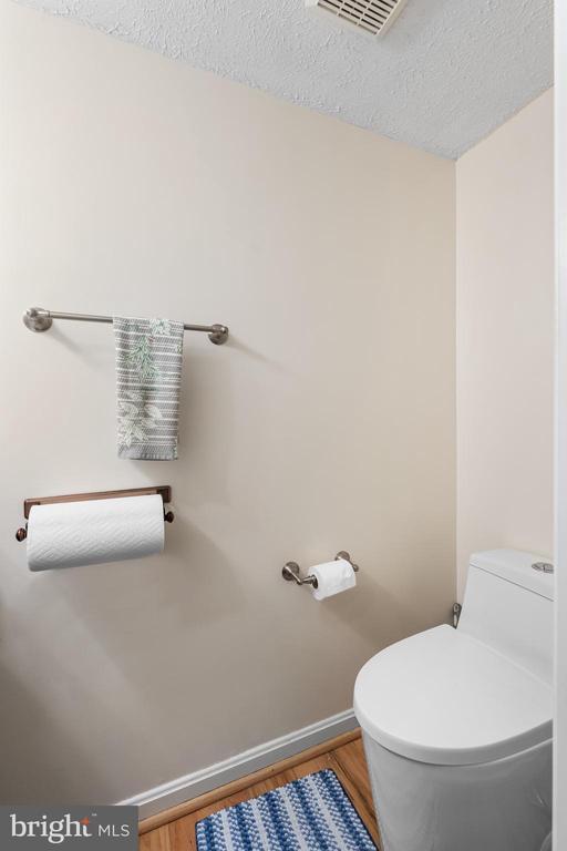 Building Photo - 4254 Mockingbird Cir