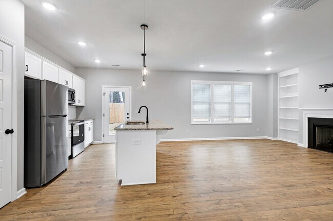 Building Photo - 38 Thunderhill, Clayton