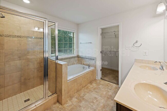 Building Photo - 6442 Hawkswood Wy