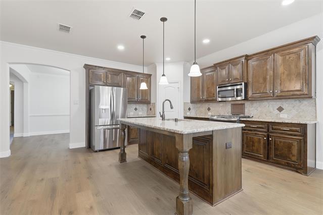Building Photo - 3049 Waterfall Dr