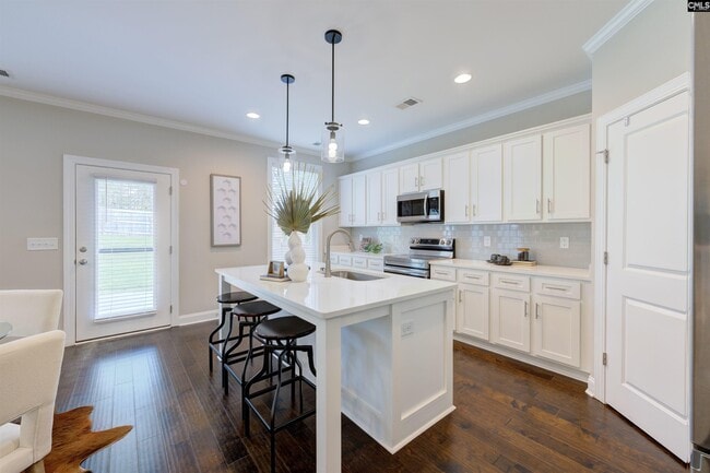 Building Photo - 108 Magnolia Petal Dr