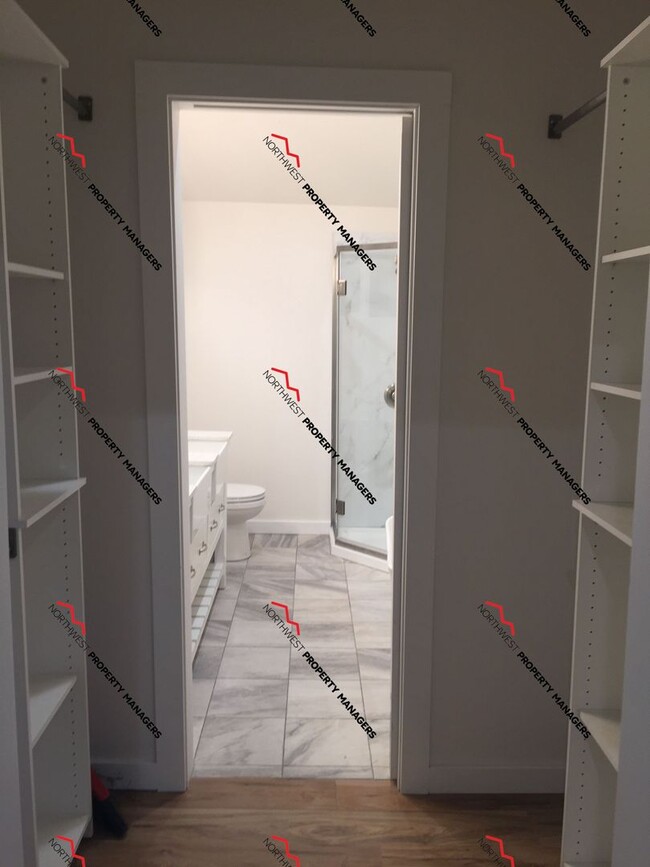 Building Photo - STATUS: * AVAILABLE * | R210A | $2095 + $2...
