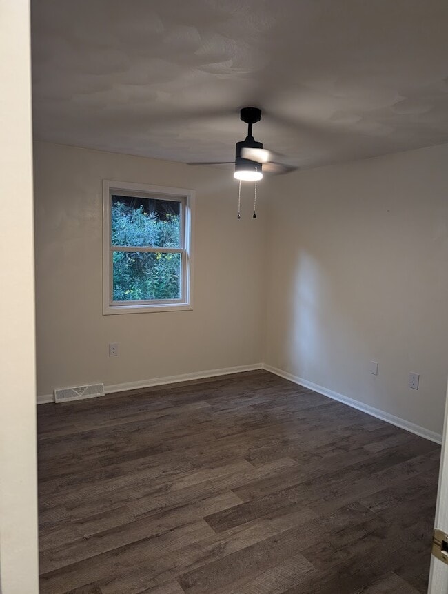 Building Photo - 122 Duquesne Blvd