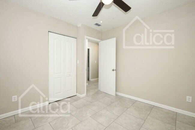 Building Photo - 2242 Willie Mays Pkwy