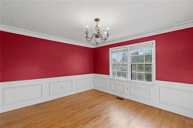 Building Photo - 118 Fitchburg Dr