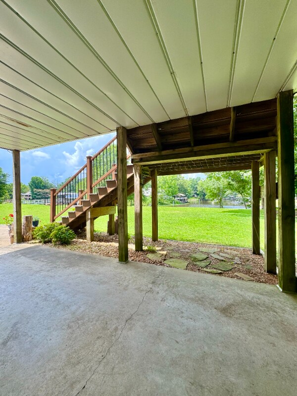 Building Photo - 570 Humphries Cove Rd