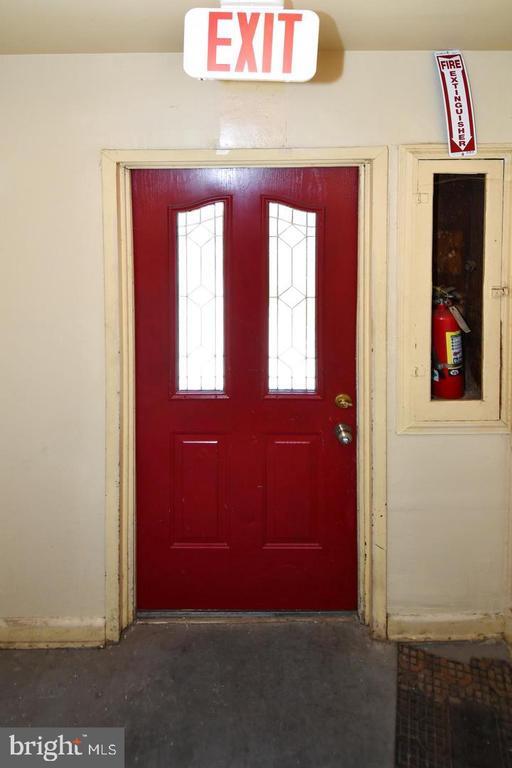 Building Photo - 1314 Downing Pl NE
