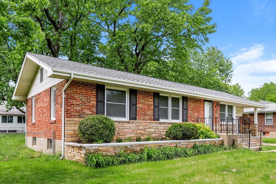 Building Photo - 9609 Griffin Dr