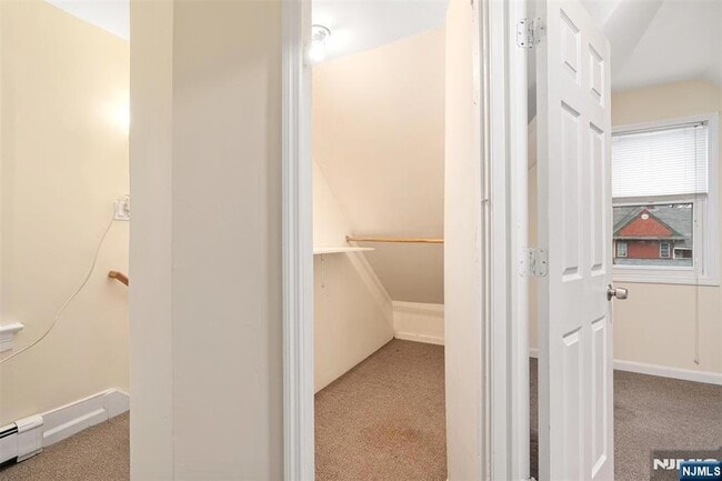 Building Photo - 53 Poplar Ave