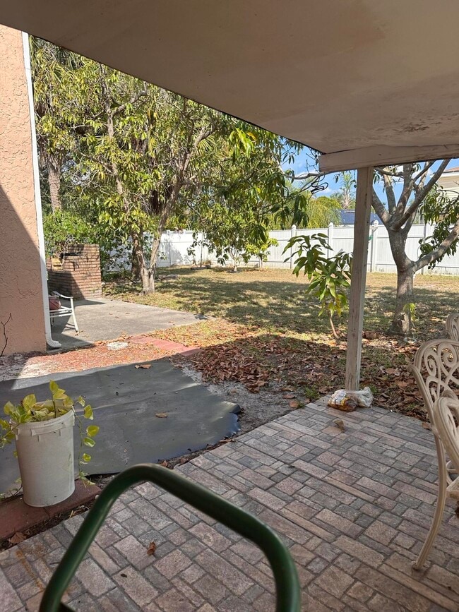 Building Photo - 1422 Wood Violet Dr