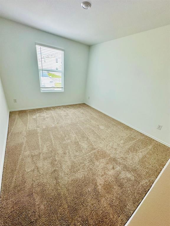 Building Photo - 100 Louisa Ln