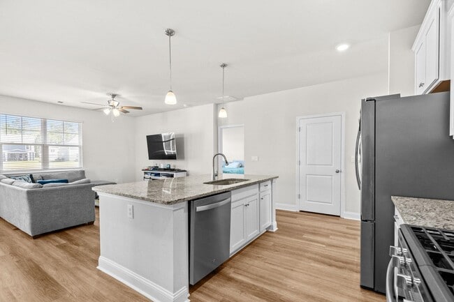 Building Photo - 4536 Lady Slipper Dr