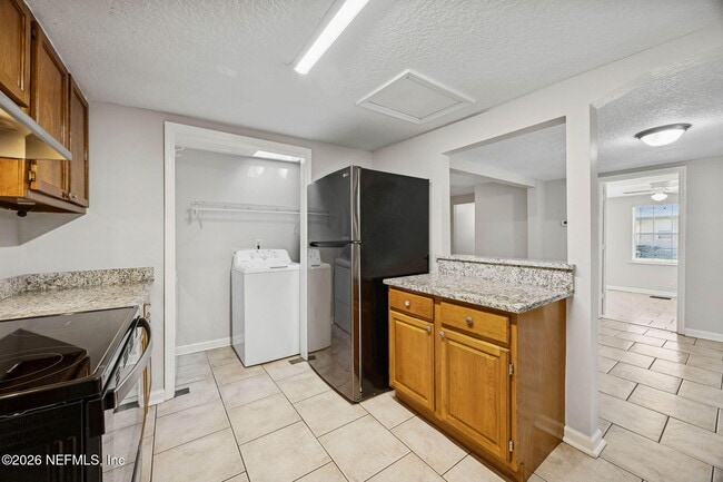 Building Photo - 3502 Fleet St