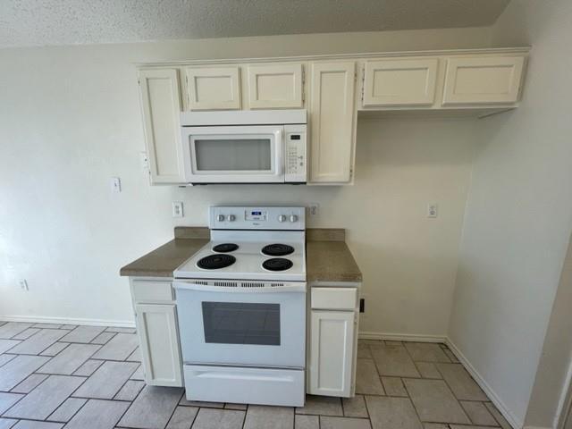 Building Photo - 8508 Willow Creek Ct