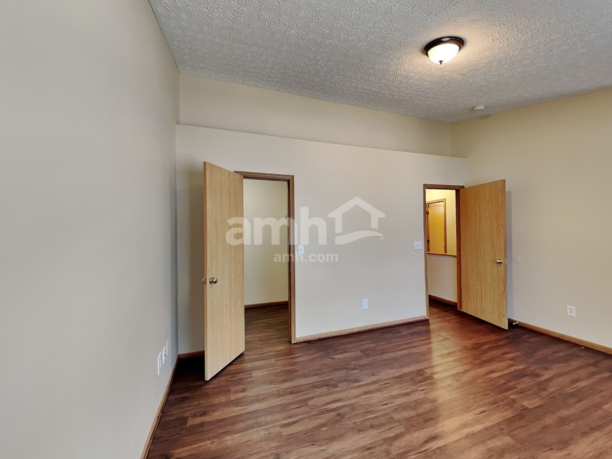 Building Photo - 6747 Winbarr Way