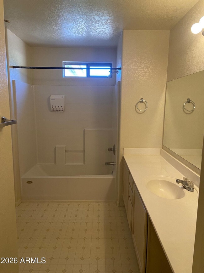 Building Photo - 1312 S Boulder Ct