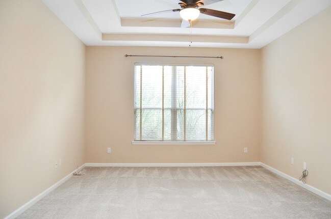 Building Photo - Exceptional Four Bedroom Home Located In Victoria Lakes!