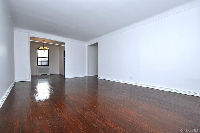 Building Photo - 180 Garth Rd