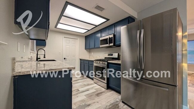 Building Photo - 10790 Sauk Rd