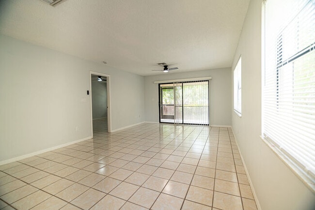 Building Photo - 5254 Treetops Dr