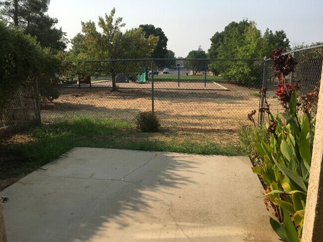 Building Photo - 4200 Stonewalk Ct