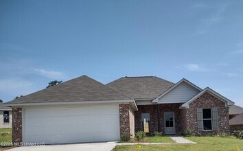 Building Photo - 576 Silver Hill Dr