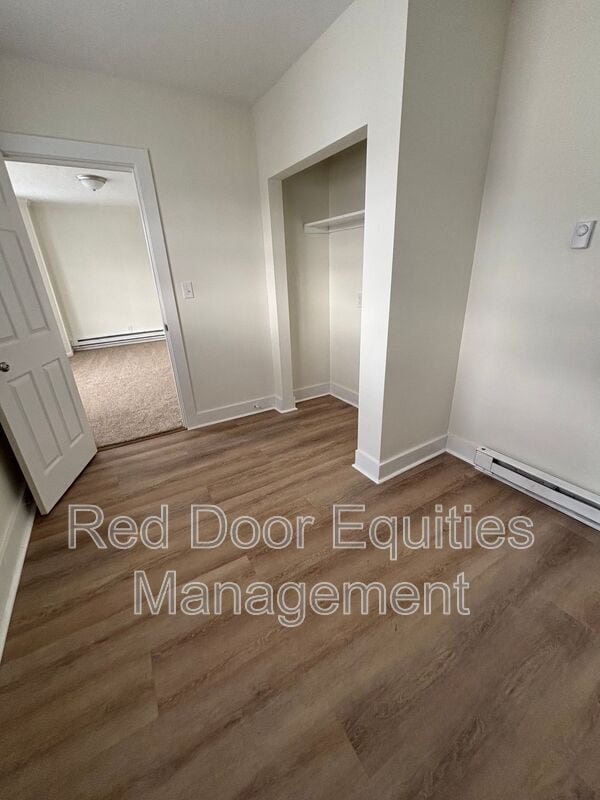 Building Photo - 522 N High St