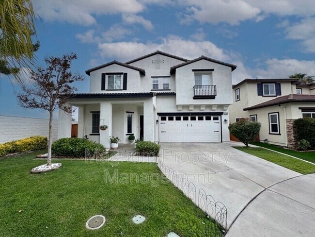 Building Photo - 32358 Gardenvail Dr