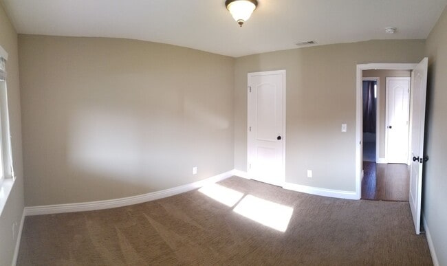 Building Photo - Modern 3-Bedroom Home Near San Leandro Sch...
