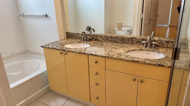 Building Photo - 1830 Radius Dr