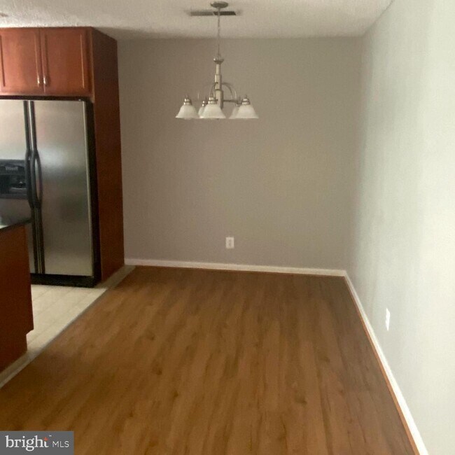 Building Photo - 3805 Green Ridge Ct