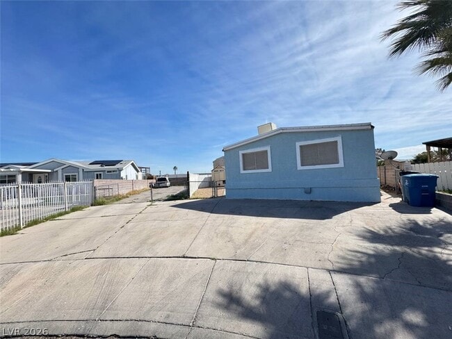 Building Photo - 4905 Fuentes Cir