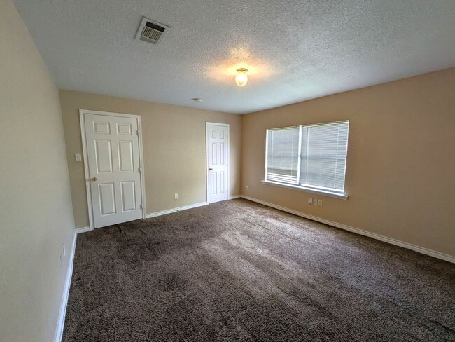 Building Photo - 3820 W Lynwood Dr