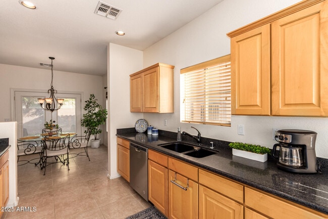 Building Photo - 6425 S Kimberlee Way