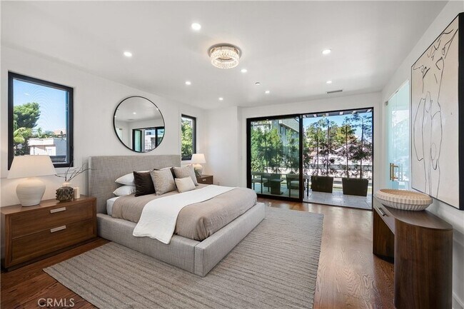 Building Photo - 14519 Greenleaf St