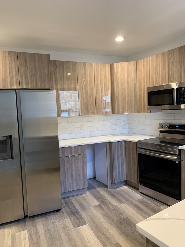 Busy Corner 108 N Division St Peekskill NY 10566 Apartment Finder