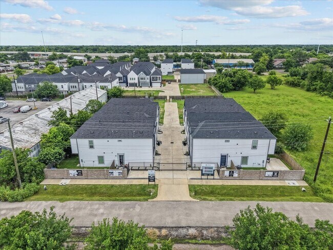 Building Photo - 2906 Stevens St
