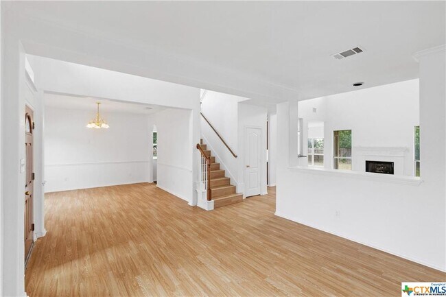 Building Photo - 156 Pecanwood S