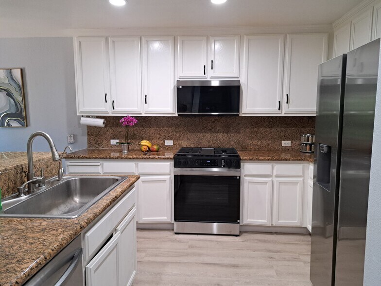Building Photo - 4190 Lautrec Dr