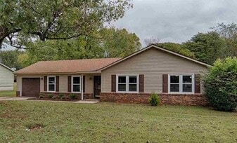 Building Photo - 2710 Trail Ridge Rd Nw