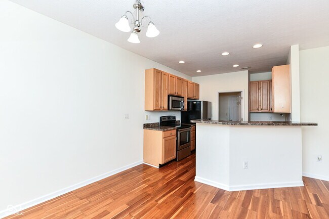 Building Photo - 4012 Weston Pointe Dr