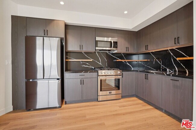 Building Photo - 1110 Spaulding Ave