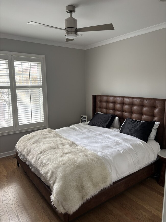 Building Photo - 854 N Ogden Ave