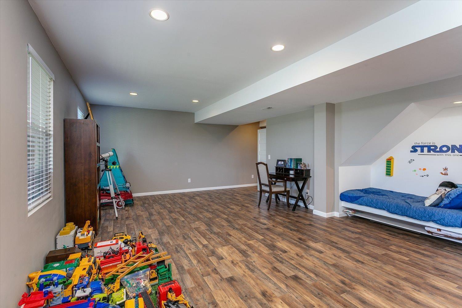 Building Photo - 5107 Elm Leaf Trl