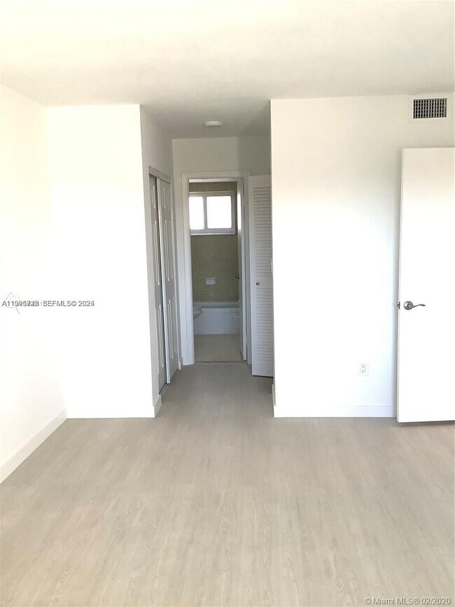 Building Photo - 7910 Camino Real