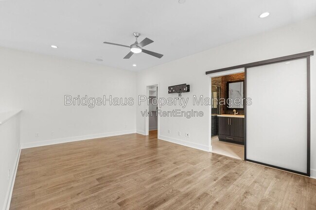 Building Photo - 7857 Inception Way