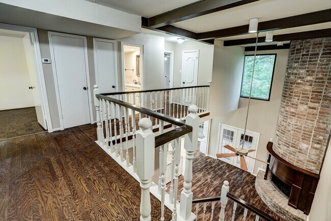 Building Photo - 15010 Kimberley Ct